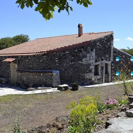 Su Montiju De Sa Falada Manna Apartment