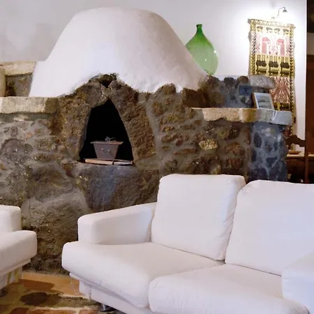 Su Montiju De Sa Falada Manna Apartment *