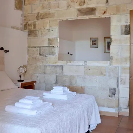 Su Montiju De Sa Falada Manna Cheremule